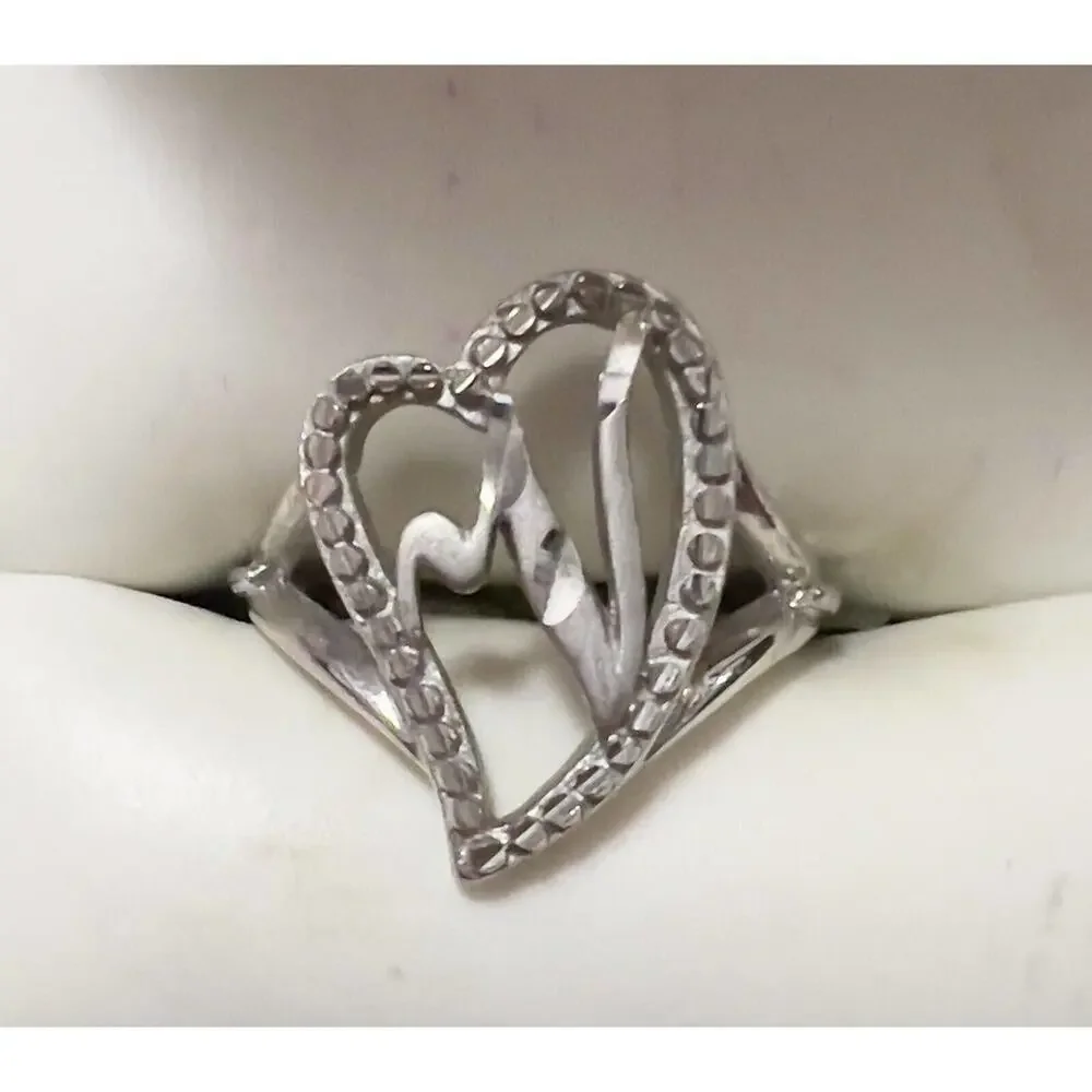 -Ring Avon “V” Sterling Silver Diamond Cut Initial Ring 